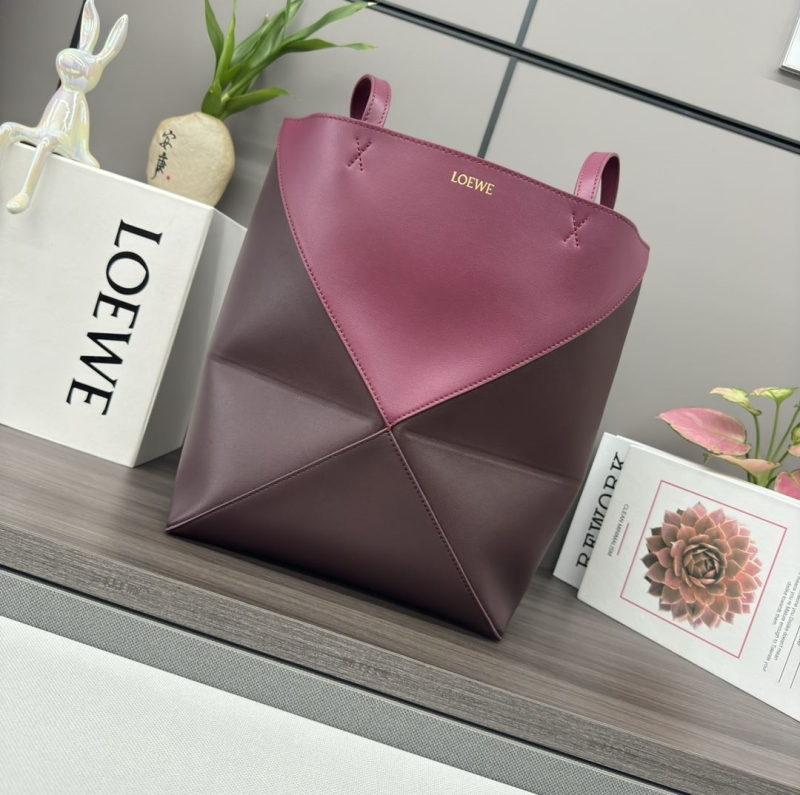 l*ew* shopping bags